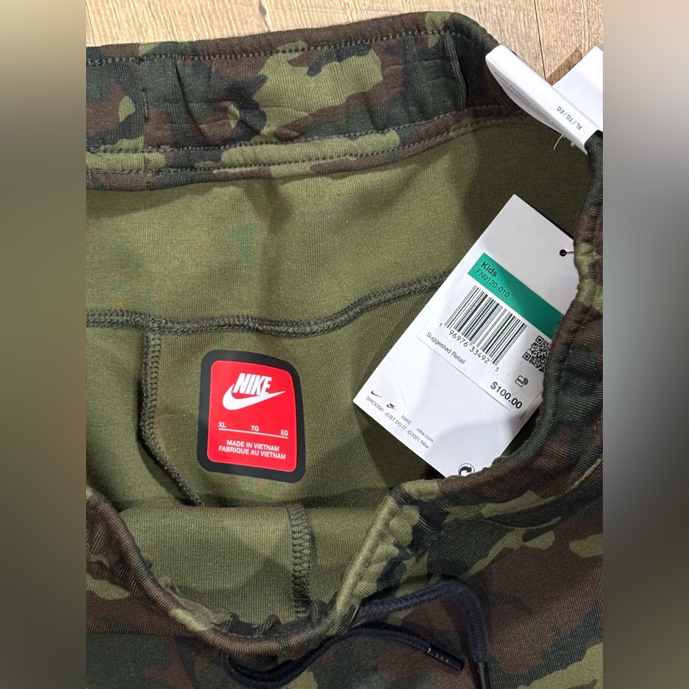 Nike Tech Fleece Camo - Picture 4 of 7